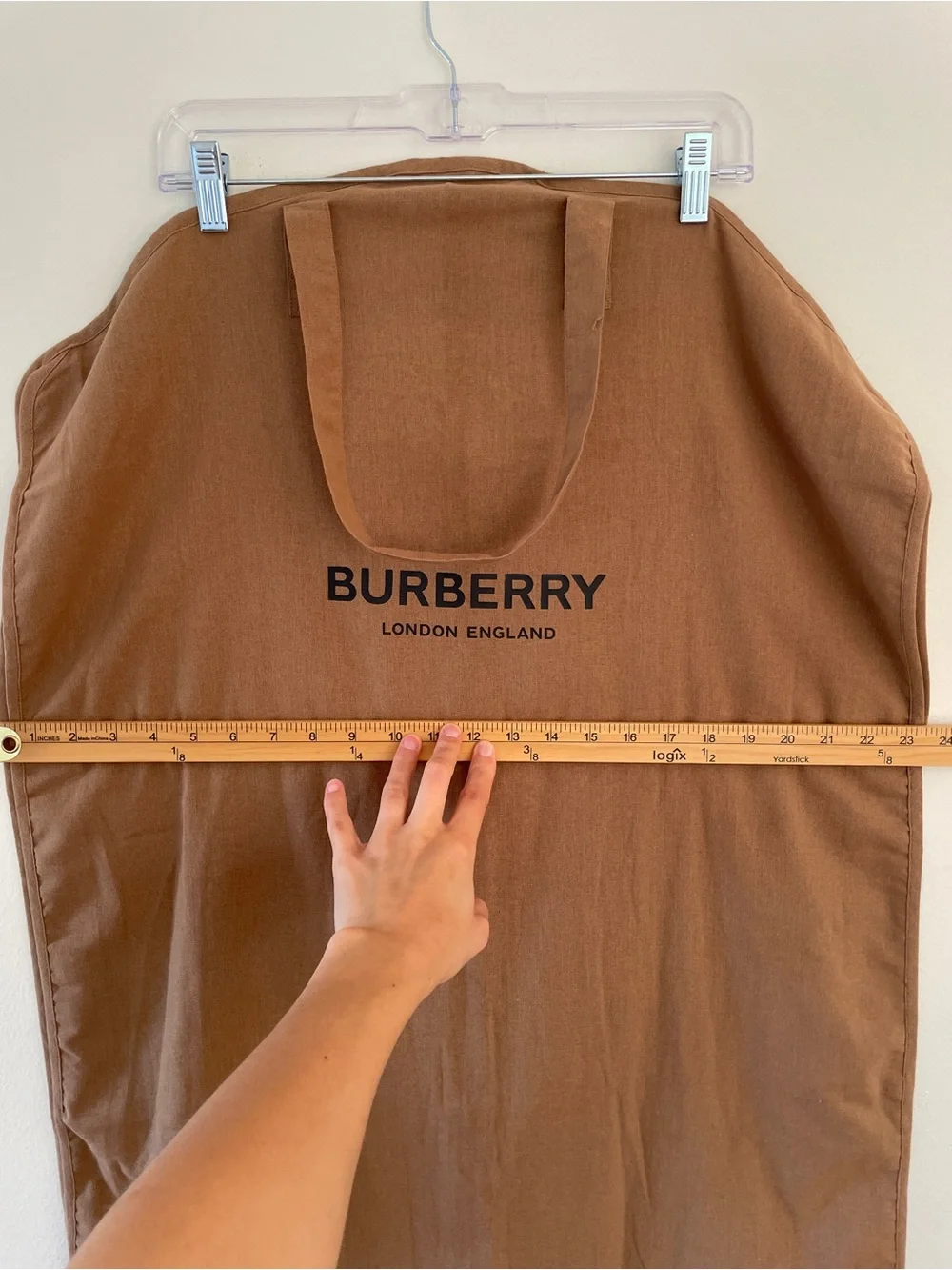 Burberry Garmet Storage Bag Suit Holder Blazer Gown Bag Designer Logo Spell Out